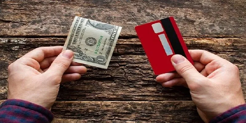 Cần kiểm tra kỹ thông tin trước khi rút tiền